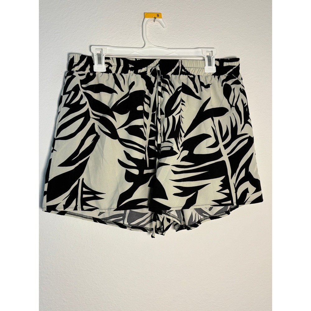SHEIN Curve Shorts 1XL Black White Tropical Leaf Print Elastic Waist Drawstring